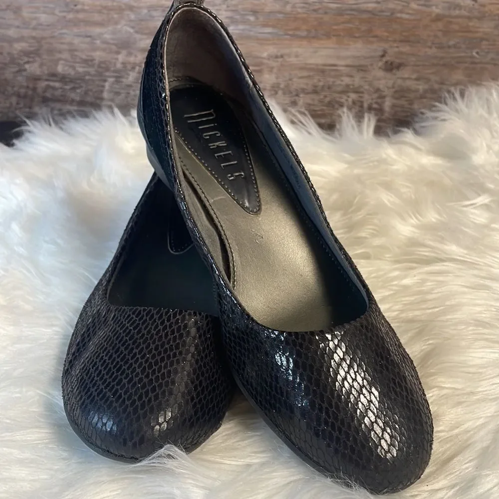 Nickels Ladies Black Slip on Shoes Flats Size 6M